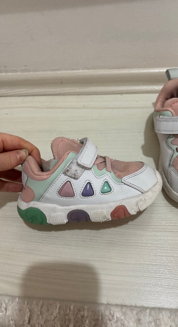 Kız Çocuk Pembe Cırtcırtlı Spor Ayakkabı - Görsel 5