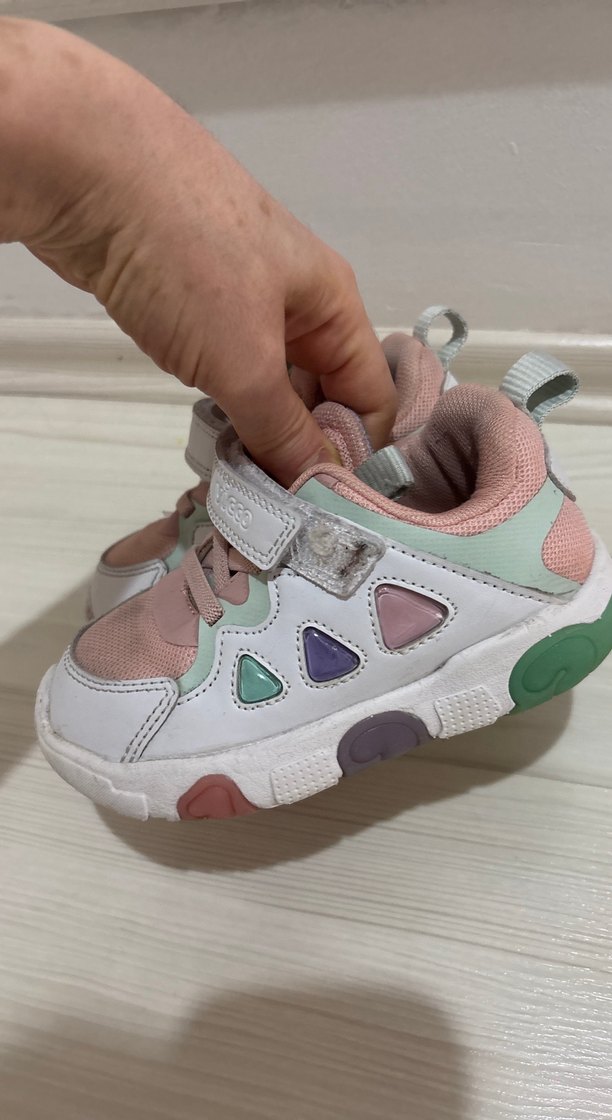 Kız Çocuk Pembe Cırtcırtlı Spor Ayakkabı - Görsel 3