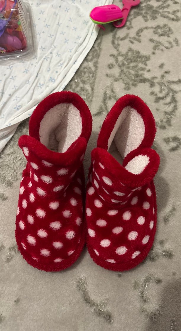 Kız Çocuk Kırmızı Puantiyeli Sıcak Terlik - Görsel 2