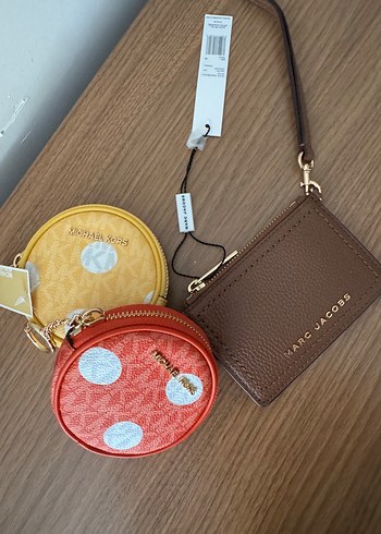Michael Kors Renkli Fermuarlı Cüzdanlar - Görsel 2