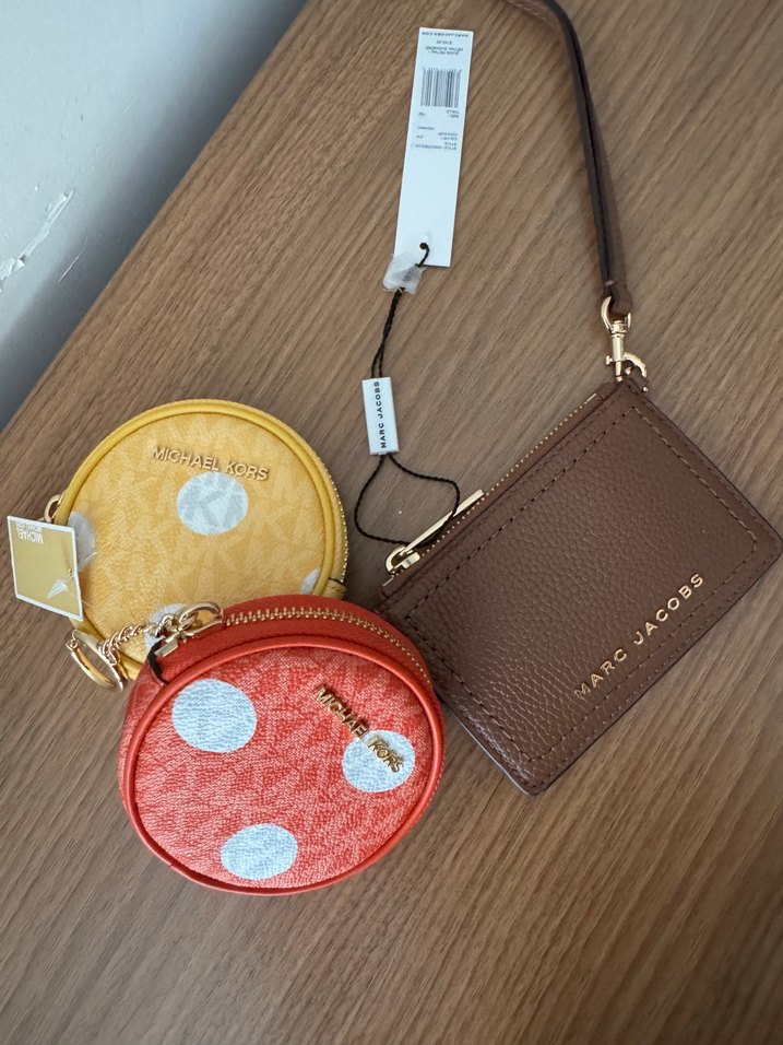 Michael Kors Renkli Fermuarlı Cüzdanlar - Görsel 2