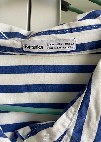 Bershka Mavi Çizgili Pamuklu Uzun Kollu Gömlek