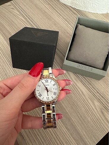 Guess Guess Kadın Saat