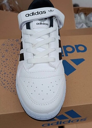 Adidas spor ayakkabı 