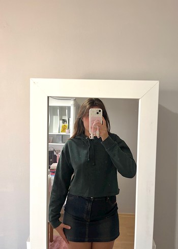 Kadın Koyu Yeşil Kapüşonlu Crop Sweatshirt