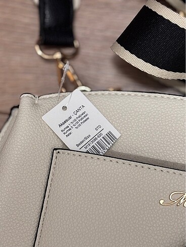 Beden Mavi Jeans Kartlık ve Askılı Ekru Çanta (Etiketli)