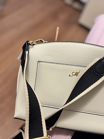 Beden çeşitli Renk Mavi Jeans Kartlık ve Askılı Ekru Çanta (Etiketli)
