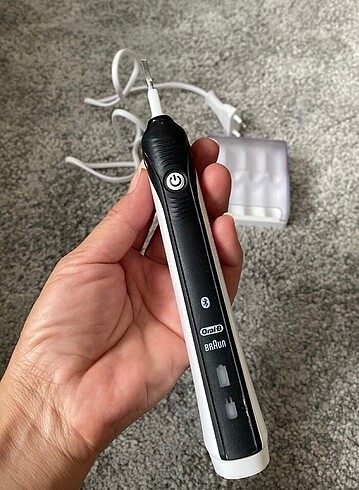 Oral-B Oral- B smart 4 4000 N şarjlı diş fırçası