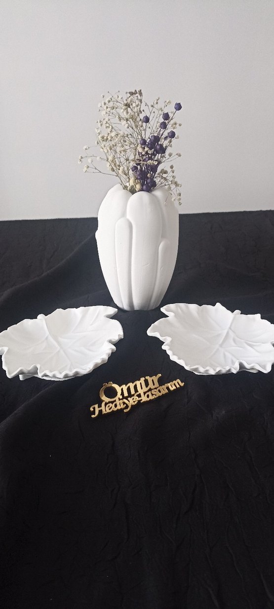 Beyaz Seramik Kaktüs Vazo ve Yaprak Tabaklar - Görsel 3