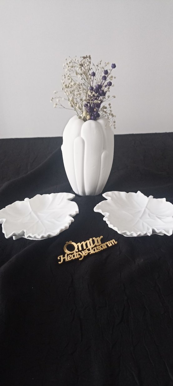 Beyaz Seramik Kaktüs Vazo ve Yaprak Tabaklar - Görsel 4