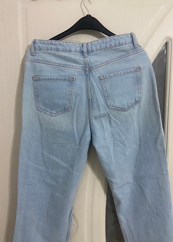 Diğer Yırtık Detaylı Mavi Denim Kadın Jean