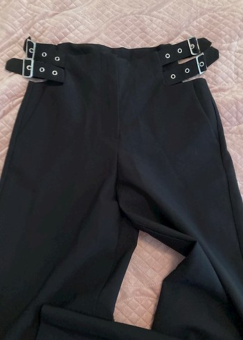 Kemer Detaylı Siyah Midi Kumaş Kadın Pantolon - Görsel 2