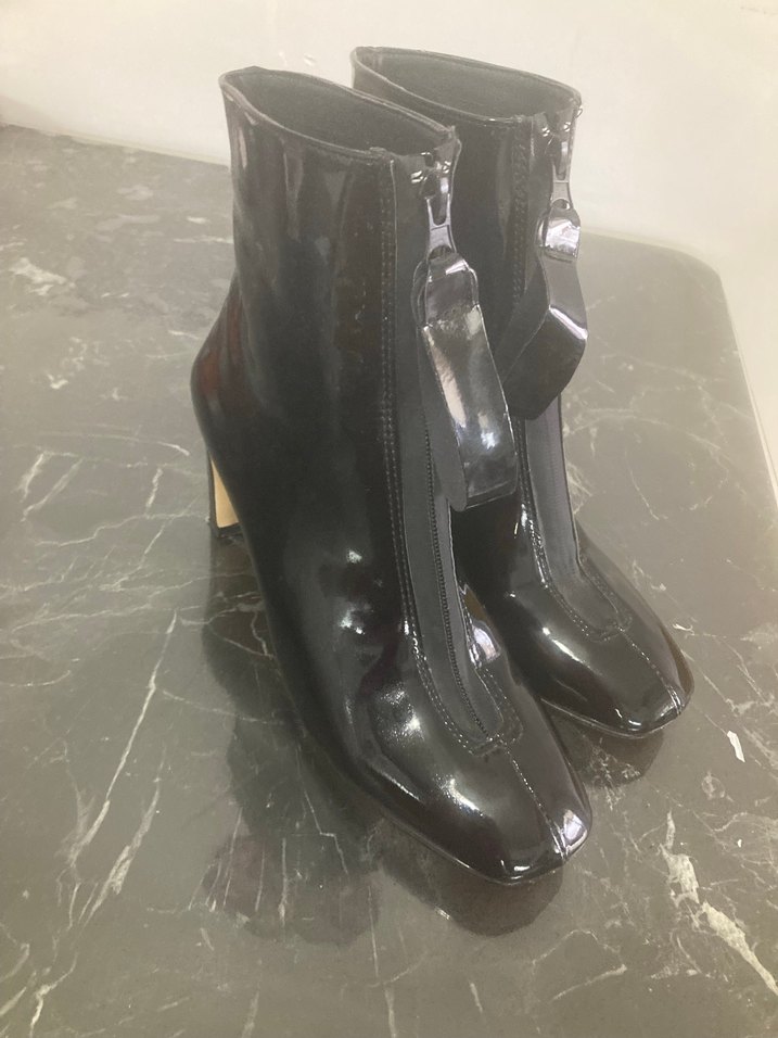 Kadın Siyah Rugan Stiletto Topuklu Bot - Görsel 2