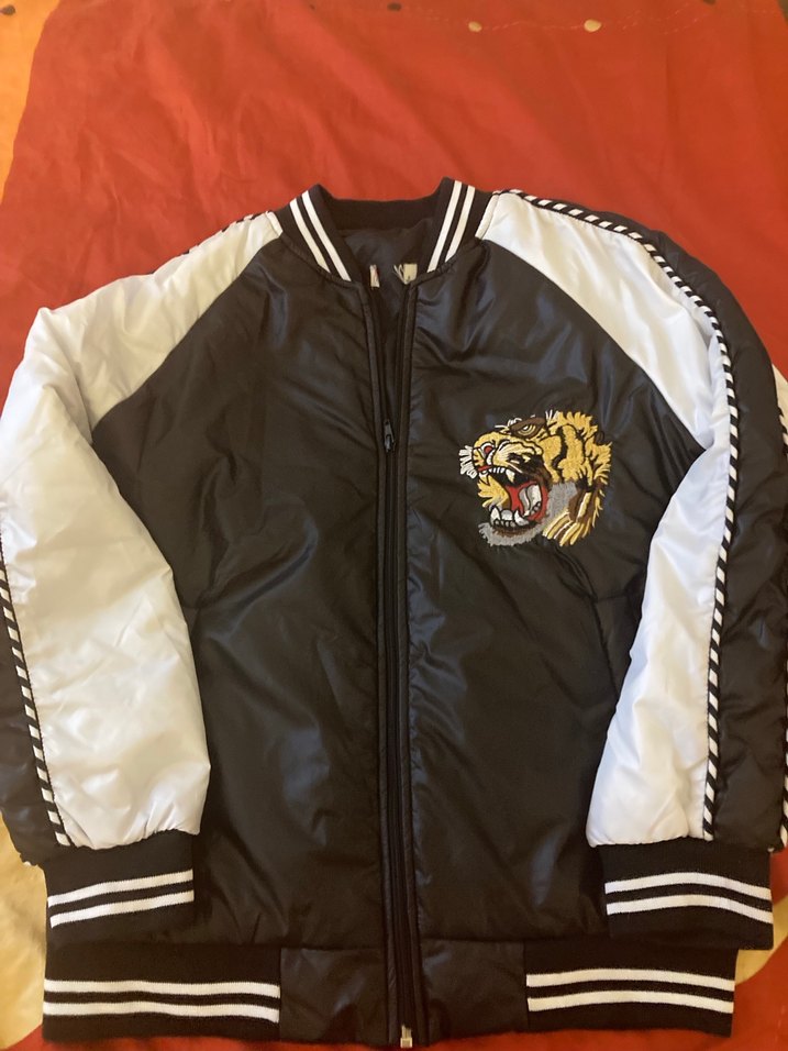 Siyah Nakışlı Kadın Spor Ceket - Görsel 2