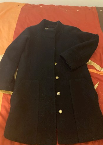 Çıtçıt Düğmeli  Siyah Kaban - Görsel 2