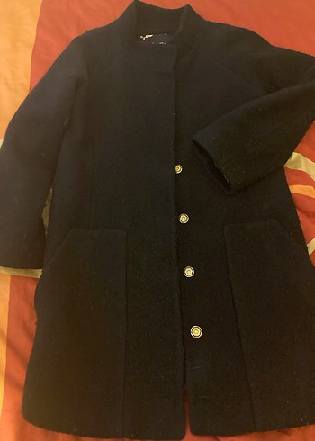 Çıtçıt Düğmeli  Siyah Kaban - Görsel 3