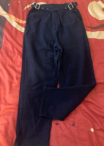 Kemer Detaylı Kadın Siyah Denim Pantolon - Görsel 3