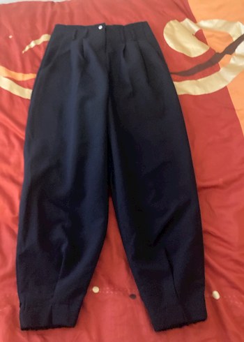 Kadın Siyah Pilili Lastik Paça Salaş Kumaş Pantolon - Görsel 3