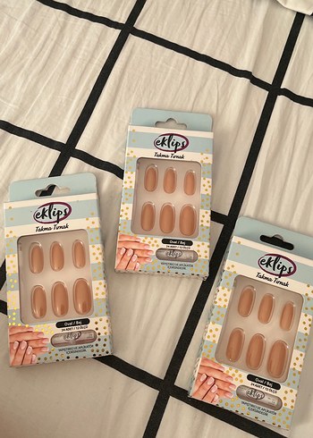 BİR KUTU FİYATIDIR Eklips Pastel Bej Takma Tırnak