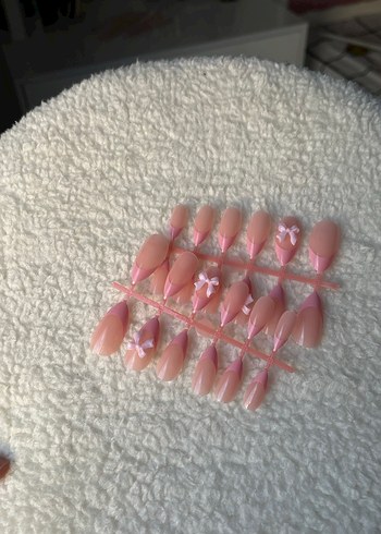 Pembe french charmlı takma tırnak - Görsel 3