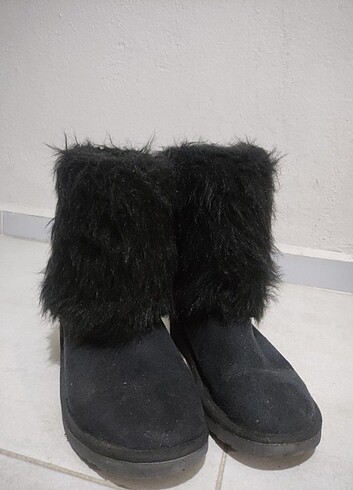 Siyah Ugg