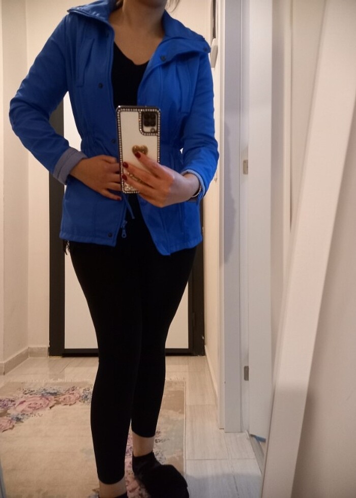 Mavi renk trençkot  - Görsel 3