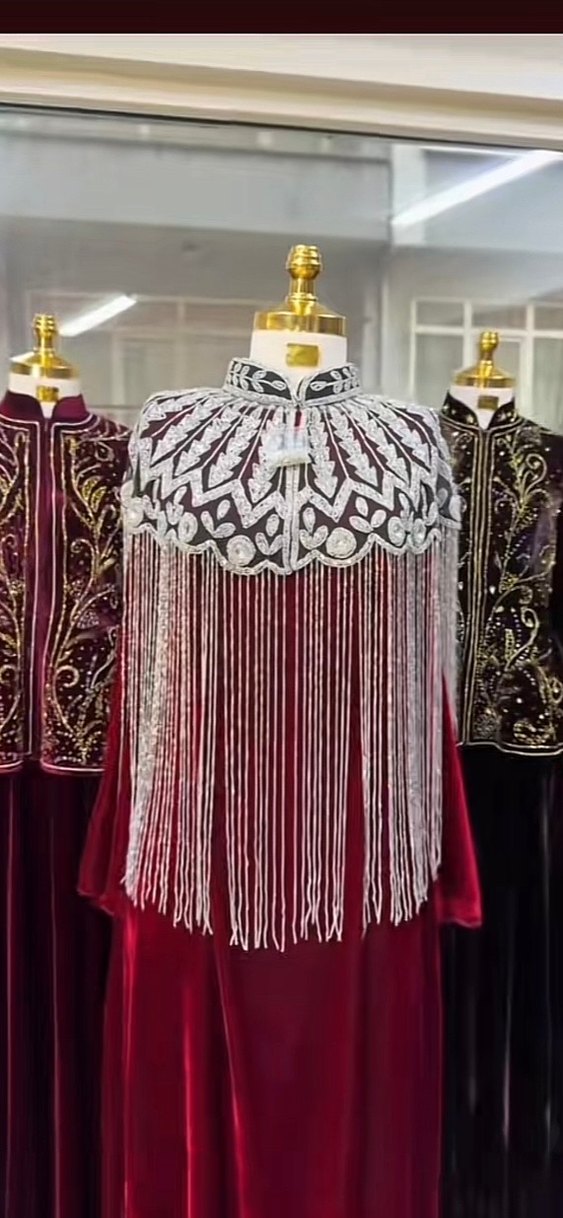 Bordo Nakışlı Püsküllü Uzun Kol Elbise - Görsel 5