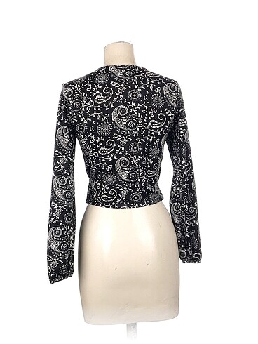 l Beden Collezione Bluz %70 İndirimli.