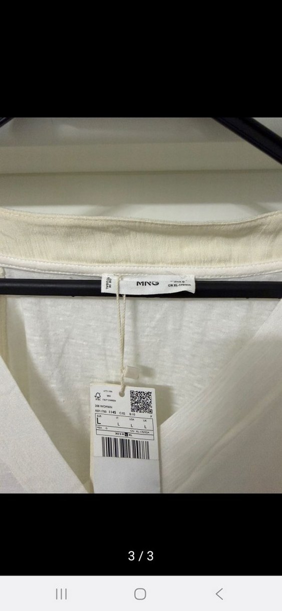 Beyaz V Yaka  Kadın Tişört - Görsel 3