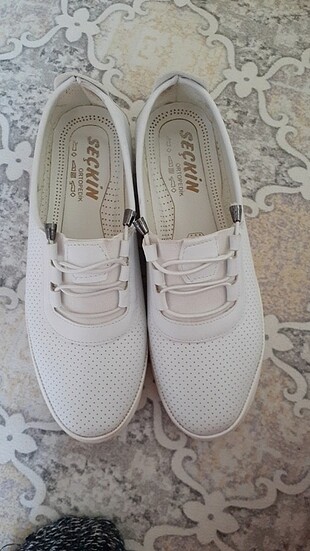 Beyaz sneaker babet günlük ayakkabı