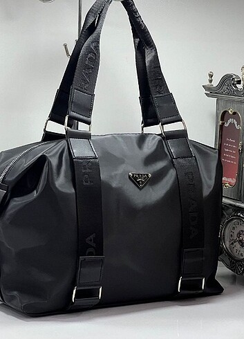 Beden Prada valiz #TREND #MODA #KADIN #ÇANTA #CÜZDAN