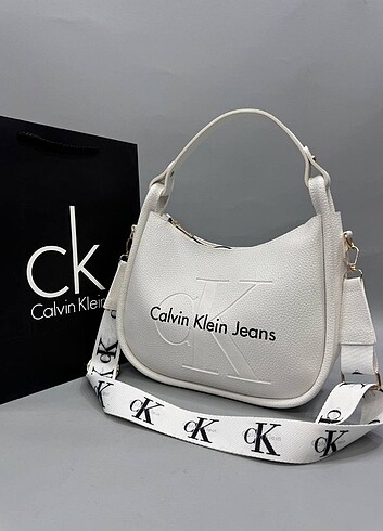 Calvin Klein çanta #TREND #MODA #KADIN #ÇANTA #CÜZDAN