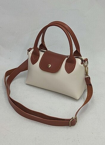 Longchamp askılı çanta 