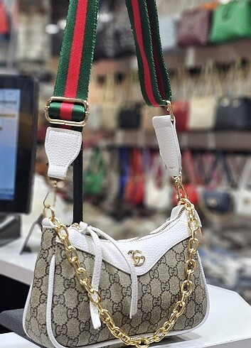  Beden altın Renk Gucci askılı çanta Gold çanta 