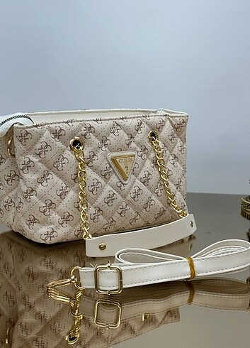 Guess çok satan model krem renk askılı çanta kol çantası 