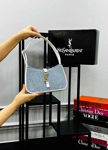 Yves Saint Laurent YVES SAINT LAURENT LE 5 A STONE BAG ysl