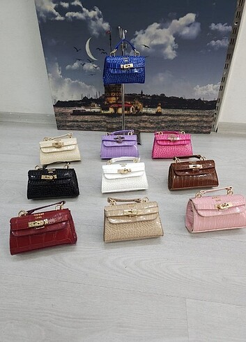  Beden çeşitli Renk Guess 1981 guess çanta 