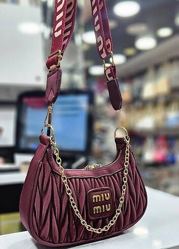 Miu Miu Miu miu çanta yeni sezon
