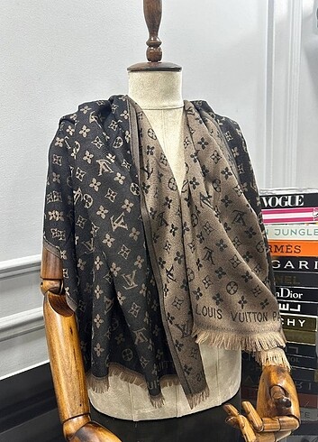 Louis Vuitton şal 
