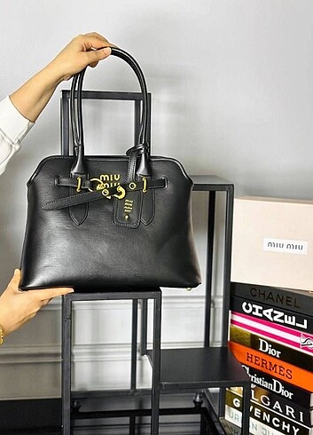 Miu miu aventure bag