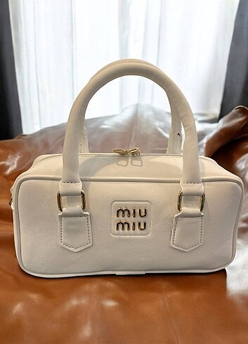 Miu Miu Miu miu çanta sınırlı sayıda