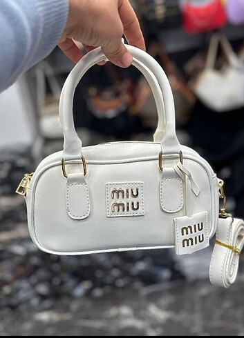 Beden Miu miu çanta sınırlı sayıda