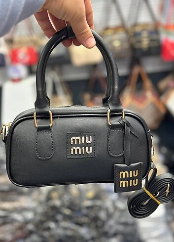 Miu Miu Miu miu çanta bu modele stok yetişmiyorrrrr