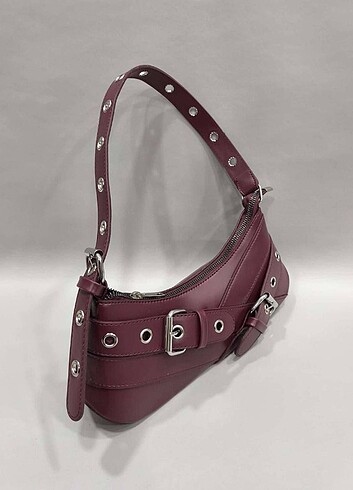Bershka Kemerli baget çanta y2k