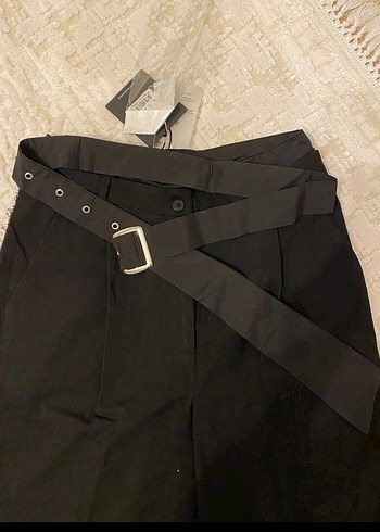 m Beden Twist Siyah Kemerli Kumaş Pantolon