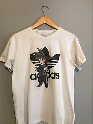 Adidas Tshirt