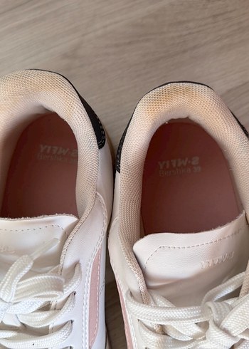 39 Beden Beyaz Sokak Stili Kadın Spor Ayakkabı BERSHKA