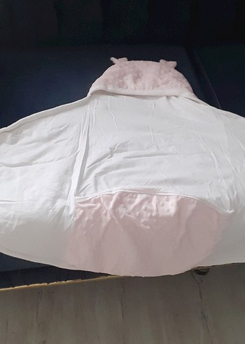 Pembe Bebek Battaniyesi Kapüşonlu Yumuşak Kumaş - Görsel 4