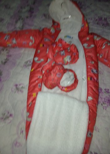 Kız Bebek Kapüşonlu Renkli Desenli Su soğuk gecirmez Tulum - Görsel 4