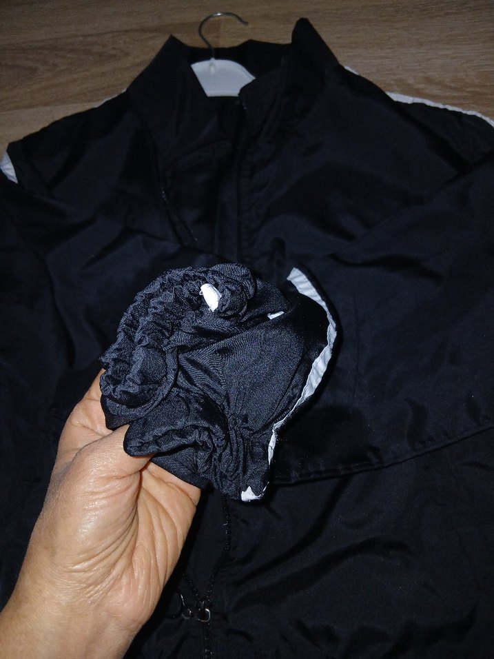 Nike Siyah Fermuarlı Rüzgarlık - Görsel 3